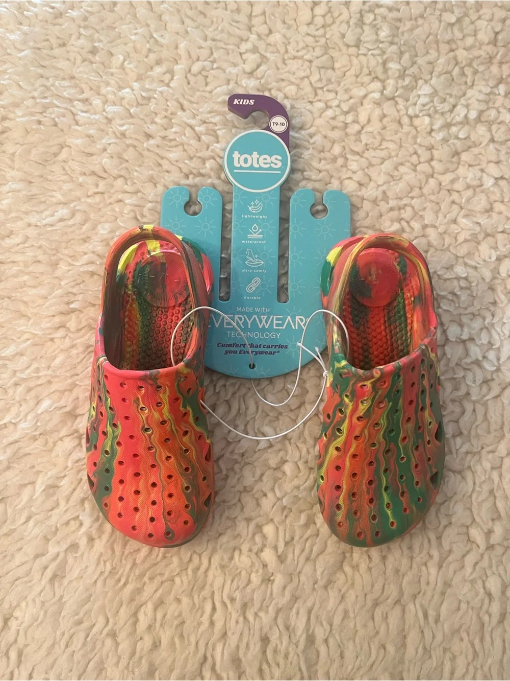 NWT Totes Kids Everywear Splash & Play Clogs - Mutli-Color Toddler Size 9/10
